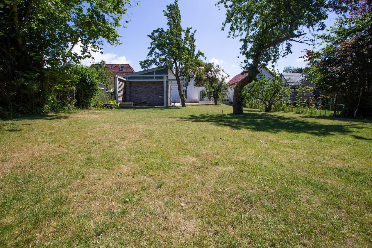 Kapitaenshaus Luv & Lee Vila Wustrow  Exterior foto