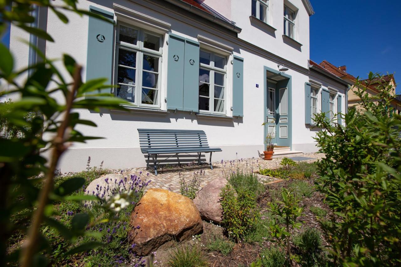 Kapitaenshaus Luv & Lee Vila Wustrow  Exterior foto
